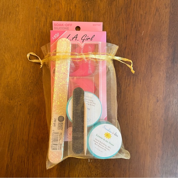 NEW! Assorted Nail Care Kit! - Picture 2 of 8